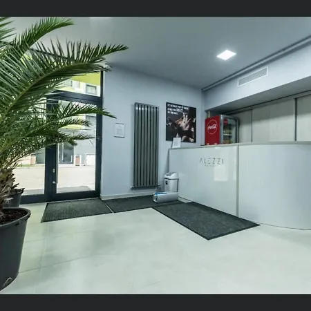 Apartamentele Select Alezzi Beach *