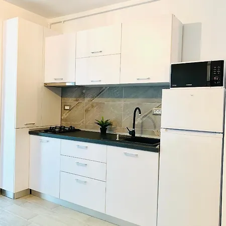 Apartamentele Select Alezzi Beach *